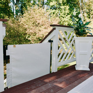 Valdese Weavers InsideOut® Baby & Pet Safety Gate — Indoor/Outdoor Performance